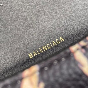 Balenciaga Hourglass Bag 24cm Calfskin Leather Aged Gold Hardware Fall/Winter 2020 Collection - Image 4