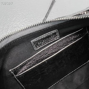 Balenciaga Le Cagole Mini Bag With Chain 20CM 92718 Arena Wrinkled Lambskin Leather Aged Silver Hardware Fall/Winter 2022 Collection - Image 8