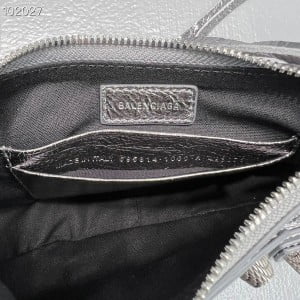 Balenciaga Le Cagole Mini Bag With Chain 20CM 92718 Arena Wrinkled Lambskin Leather Aged Silver Hardware Fall/Winter 2022 Collection - Image 9