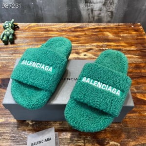 Balenciaga Logo Furry Slides Unisex Shoes Fall/Winter 2022 Collection - Image 5
