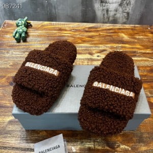 Balenciaga Logo Furry Slides Unisex Shoes Fall/Winter 2022 Collection - Image 6