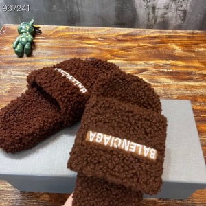 Balenciaga Logo Furry Slides Unisex Shoes Fall/Winter 2022 Collection - Image 8