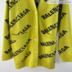 Balenciaga Logo Wool Sweater Jacket Fall/Winter 2021 Collection - Image 8