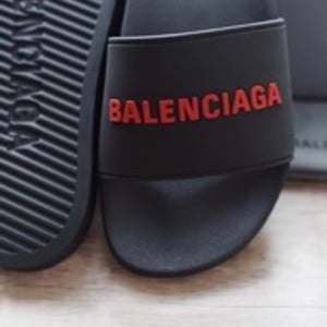 Balenciaga Pool Slides Mens/Womens Spring/Summer 2020 Collection - Image 5