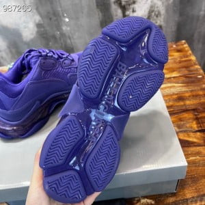 Balenciaga Triple S Clear Sole Unisex Sneakers Fall/Winter 2022 Collection - Image 3