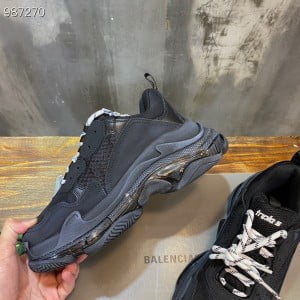 Balenciaga Triple S Clear Sole Unisex Sneakers Fall/Winter 2022 Collection - Image 4