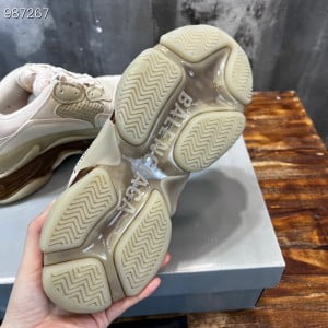 Balenciaga Triple S Clear Sole Unisex Sneakers Fall/Winter 2022 Collection - Image 5