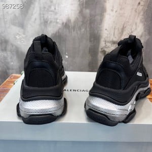 Balenciaga Triple S Clear Sole Unisex Sneakers Fall/Winter 2022 Collection - Image 7