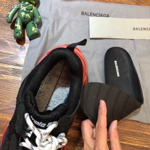 Balenciaga Triple S Clear Sole Unisex Sneakers Fall/Winter 2022 Collection - Image 8