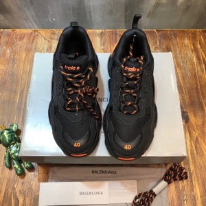 Balenciaga Triple S Sneakers Calfskin Leather Spring/Summer 2022 Collection - Image 3