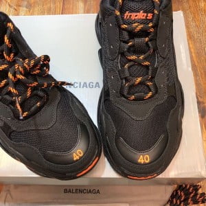 Balenciaga Triple S Sneakers Calfskin Leather Spring/Summer 2022 Collection - Image 5