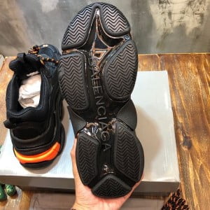 Balenciaga Triple S Sneakers Calfskin Leather Spring/Summer 2022 Collection - Image 7