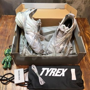 Balenciaga Tyrex Low Top Sneakers Calfskin Leather Spring/Summer 2020 Collection - Image 4