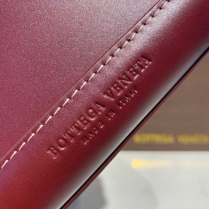 Bottega Veneta Arco Shoulder Bag 22cm Calfskin Leather 2020 Spring/Summer Collection - Image 4