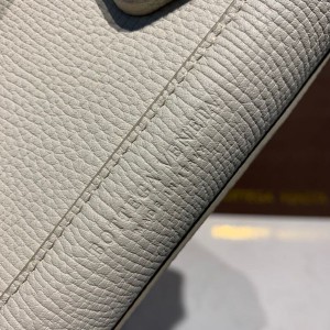 Bottega Veneta Arco Shoulder Bag 22cm Grained Calfskin Leather 2020 Spring/Summer Collection - Image 4