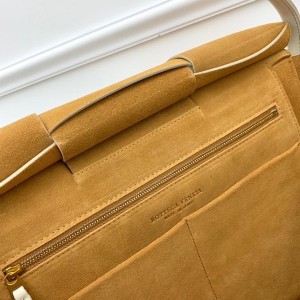 Bottega Veneta Arco Shoulder Bag 48cm Calfskin Leather 2020 Spring/Summer Collection - Image 6