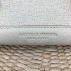 Bottega Veneta Arco Shoulder Bag 48cm Grained Calfskin Leather 2020 Spring/Summer Collection - Image 3