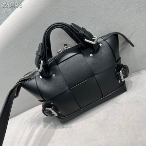 Bottega Veneta Arco Tool Bag 33cm 690436 Buffalo Skin Leather Spring/Summer 2022 Collection - Image 3