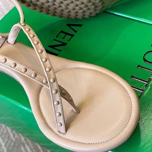 Bottega Veneta Dot Studded Sandals Calfskin Leather Fall/Winter 2021 Collection - Image 5
