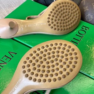 Bottega Veneta Dot Studded Sandals Calfskin Leather Fall/Winter 2021 Collection - Image 9