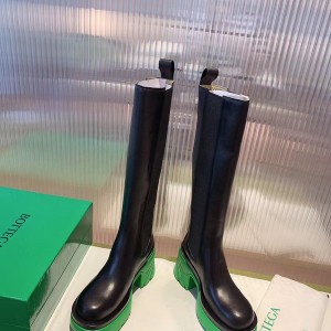Bottega Veneta Flash Knee High Boots Calfskin Leather Fall/Winter 2021 Collection - Image 3