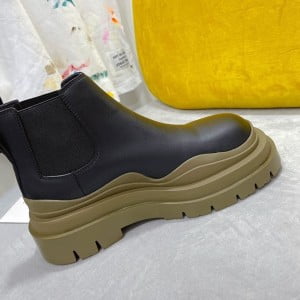 Bottega Veneta Flat Lug Triple-Sole Leather Boots Calfskin Leather Fall/Winter 2021 Collection - Image 4