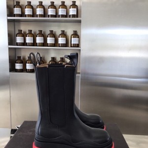 Bottega Veneta Flat Triple-Sole Leather Boots Calfskin Leather Fall/Winter 2020 Collection - Image 3