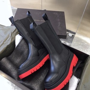 Bottega Veneta Flat Triple-Sole Leather Boots Calfskin Leather Fall/Winter 2020 Collection - Image 6