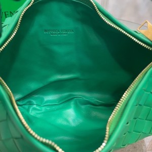 Bottega Veneta Jodie Shoulder Bag 36cm 600261 Lambskin/Calfskin Leather Spring/Summer 2022 Collection - Image 8