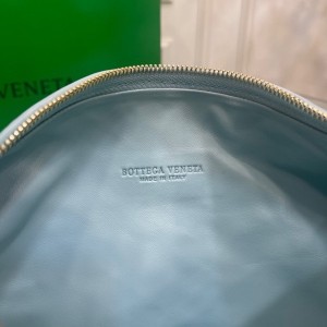Bottega Veneta Jodie Shoulder Bag 36cm 600261 Lambskin/Calfskin Leather Spring/Summer 2022 Collection - Image 9
