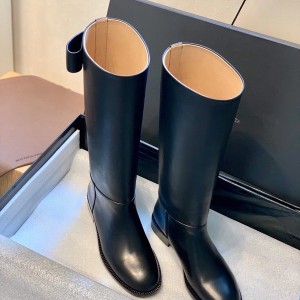 Bottega Veneta Knee High Equestrian Boots Calfskin Leather Fall/Winter 2020 Collection - Image 4
