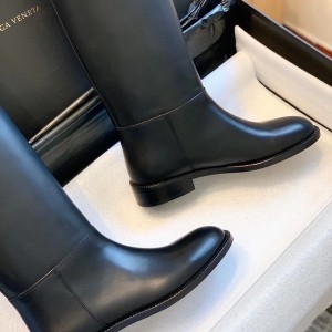 Bottega Veneta Knee High Equestrian Boots Calfskin Leather Fall/Winter 2020 Collection - Image 8