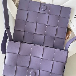 Bottega Veneta Mini Cassette Bag 24cm 578004 Lambskin Leather Silver Hardware Fall/Winter 2022 Collection - Image 6