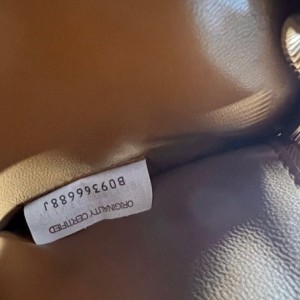 Bottega Veneta Padded Cassette Shoulder Bag 26cm 70094 Gold Hardware Lambskin Leather Spring/Summer 2022 Collection - Image 9
