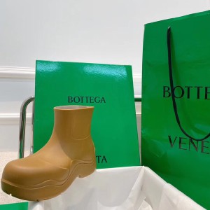 Bottega Veneta Puddles PVC Ankle Boots Fall/Winter 2020 Collection - Image 5