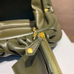 Bottega Veneta The Pouch Bag 38cm Crocodile Stamp Calfskin Leather 2020 Spring/Summer Collection - Image 9