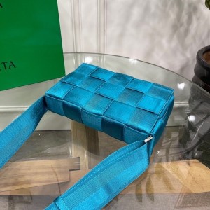 Bottega Veneta Webbing Cross Body Bag 26cm 8803 Polypropylene Spring/Summer 2022 Collection - Image 7