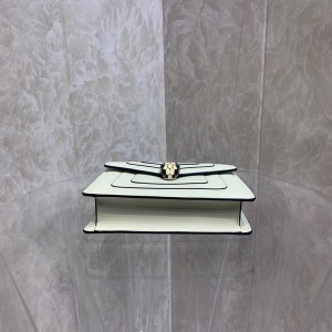 Bvlgari Serpenti Forever Small Crossbody Bag 20cm 34559 Calfskin Leather Fall/Winter 2022 Collection - Image 4