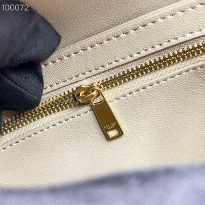 Celine Besace Shoulder Bag 18cm 60234 Calfskin Leather Fall/Winter 2022 Collection - Image 6