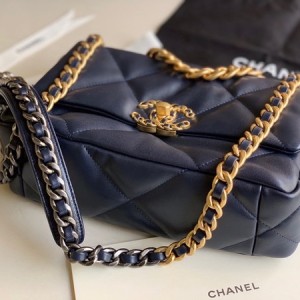 Chanel 19 Flap Bag Goatskin Leather Spring/Summer 2020 Collection - Image 6