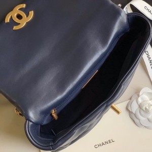 Chanel 19 Flap Bag Goatskin Leather Spring/Summer 2020 Collection - Image 7