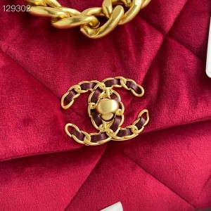Chanel 19 Flap Bag Velvet/Sheepskin Leather Fall/Winter 2020 Collection - Image 7