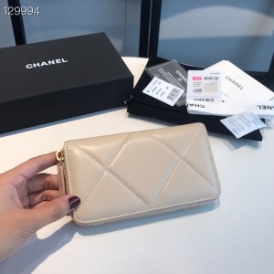 Chanel 19 Zippy Wallet 16cm Gold Hardware Goatskin Leather Fall/Winter 2020 Collection - Image 9