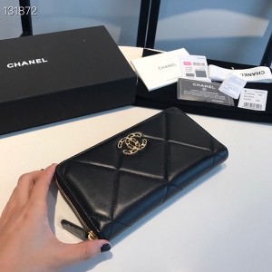 Chanel 19 Zippy Wallet Gold Hardware Lambskin Leather Fall/Winter 2020 Collection - Image 3