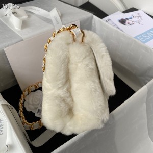 Chanel 2WAY Flap Bag 23cm AS3499 Shearling Fur Lambskin Leather Gold Hardware Fall/Winter 2022 Collection - Image 3