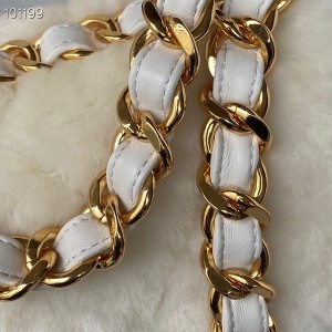 Chanel 2WAY Flap Bag 23cm AS3499 Shearling Fur Lambskin Leather Gold Hardware Fall/Winter 2022 Collection - Image 6