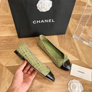 Chanel Ballerina Flats Tweed/Lambskin Leather Spring/Summer 2021 Collection - Image 4