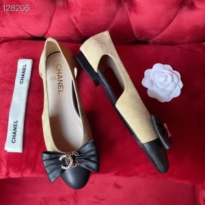 Chanel Bow Embellished Flats Calfskin Leather Fall/Winter 2020 Collection - Image 7
