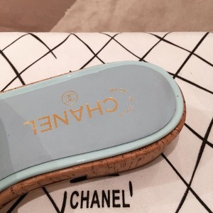 Chanel CC Cork Sandals Tweed/Calfskin Leather Spring/Summer 2020 Collection - Image 6