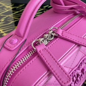 Chanel CC Filigree Vanity Case Bag 18cm Ultramatte Hardware Caviar Leather Fall/Winter 2020 Collection - Image 7